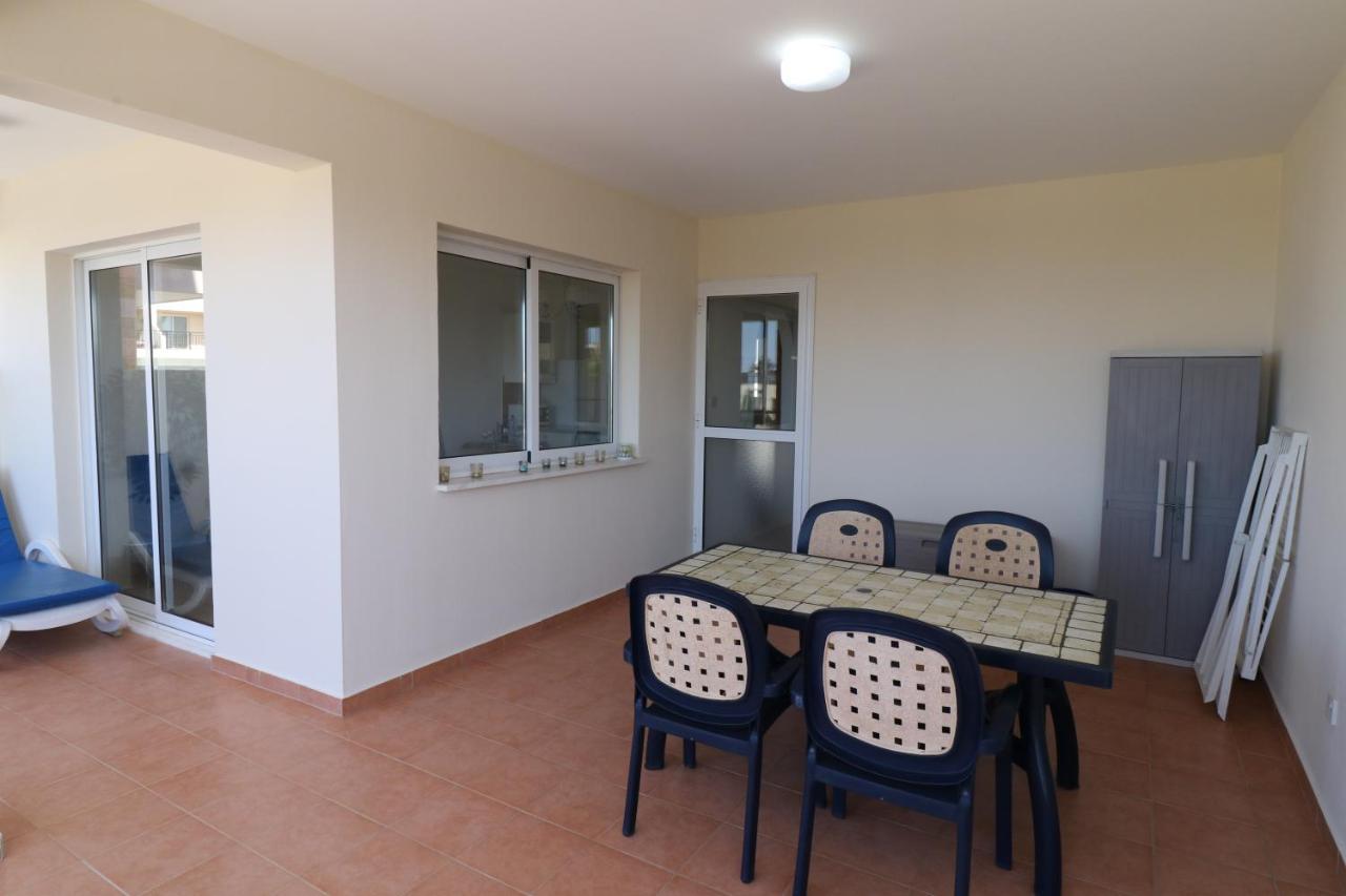 Sunset Apartment With Pool & 10 Mins To Venus Beach Paphos Kültér fotó
